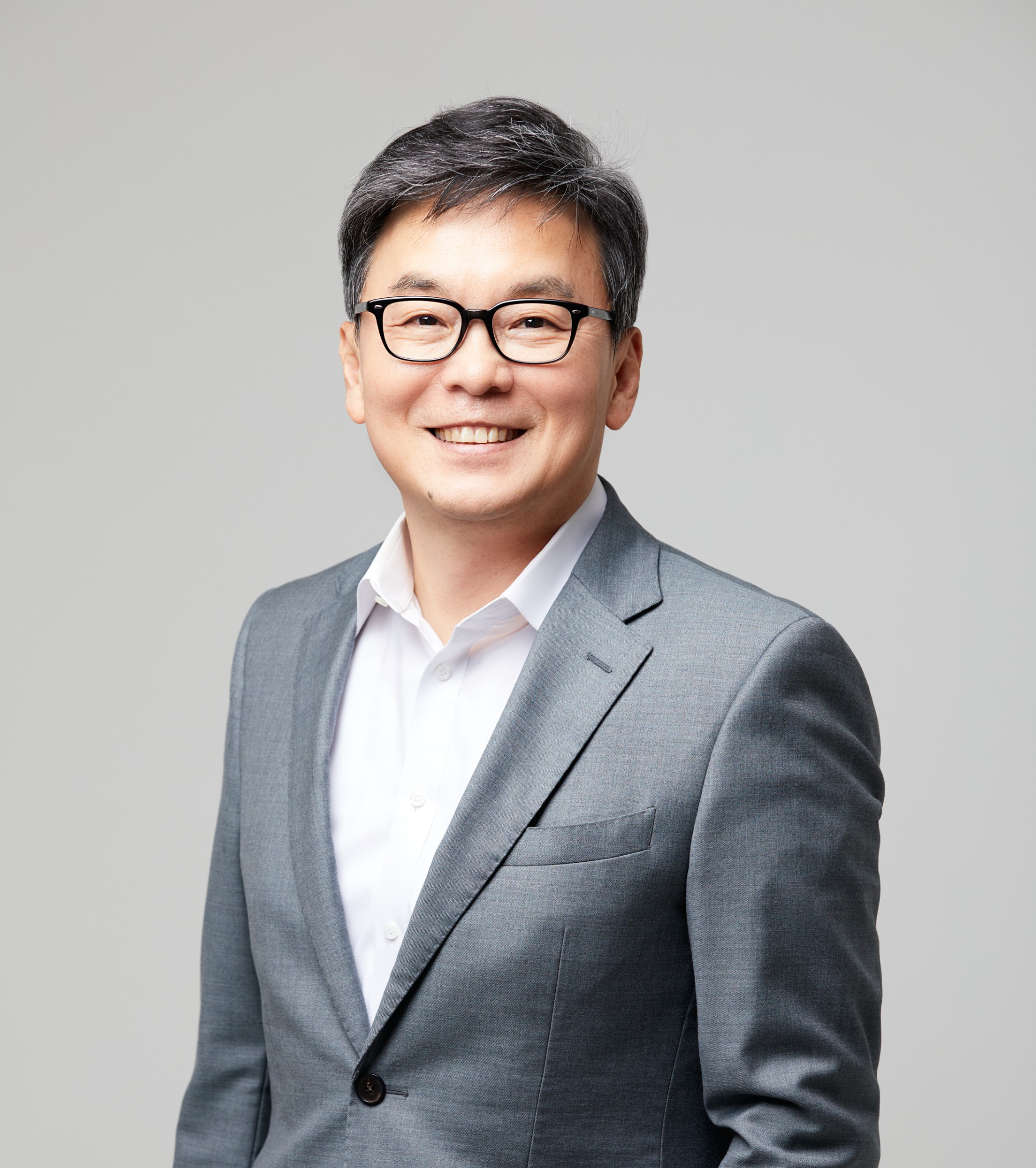 보도사진_휴온스Japan 송수영 대표 선임.jpg